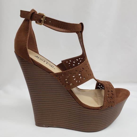 JustFab SHEREE Platform Sandals - Picture 7 of 16